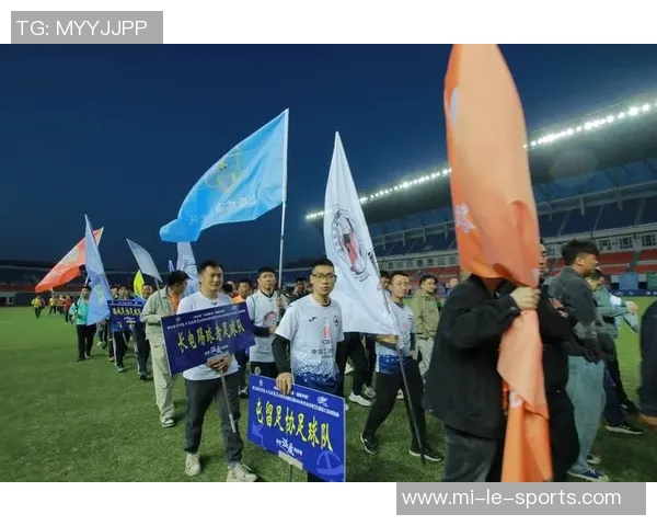 江苏虚拟足球热潮兴起电竞赛事引领新风尚与全民参与热情激增